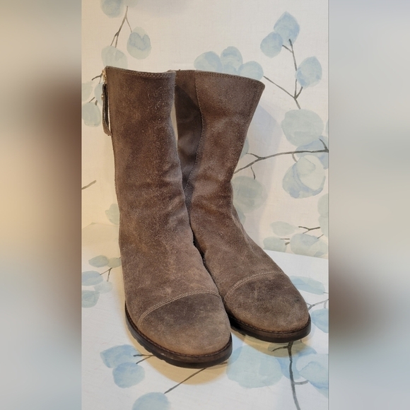Stuart Weitzman Suede Ankle Zip Boot Made in Spain Women’s Size 5.5 - Picture 4 of 8